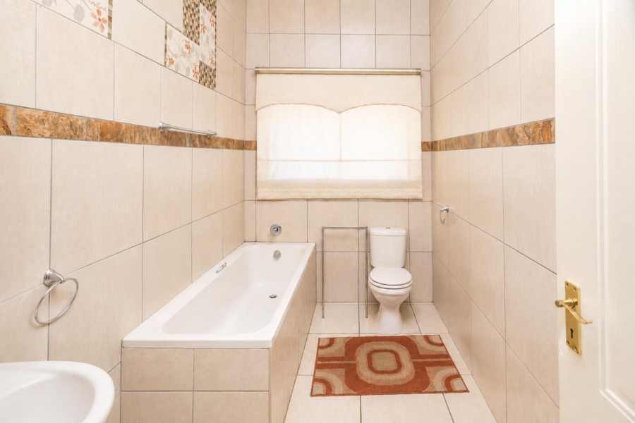 4 Bedroom Property for Sale in Kosmos Ridge North West